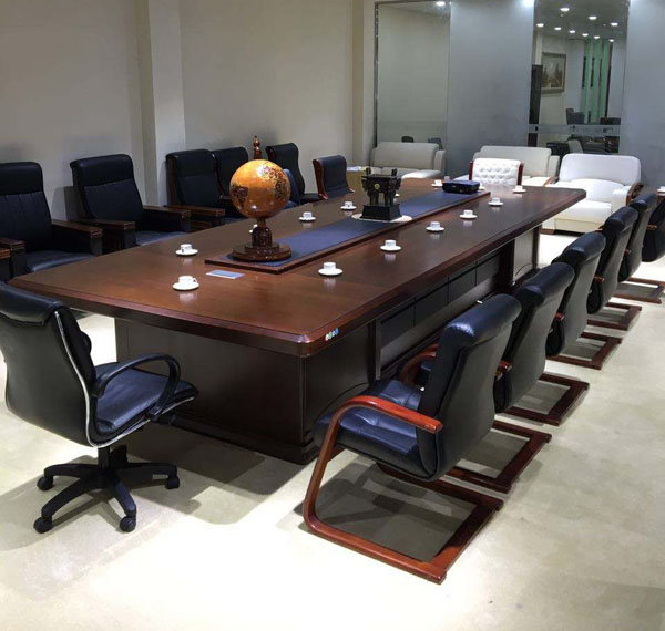 不同材質(zhì)與種類的辦公家具如何養(yǎng)護(hù)？