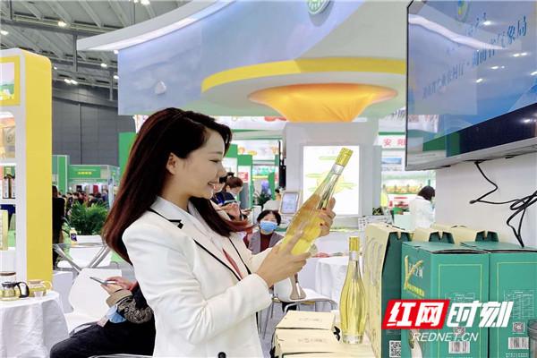 12个"湖南气候好产品"亮相中国中部(湖南)农业博览会